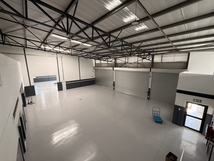 To Let Commercial Property for Rent in Rivergate Western Cape